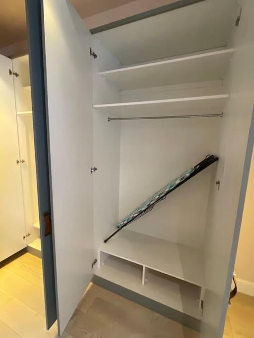 Pillow Menu! 1 Bed Garden Flat Finsbury Park Londres Exterior foto