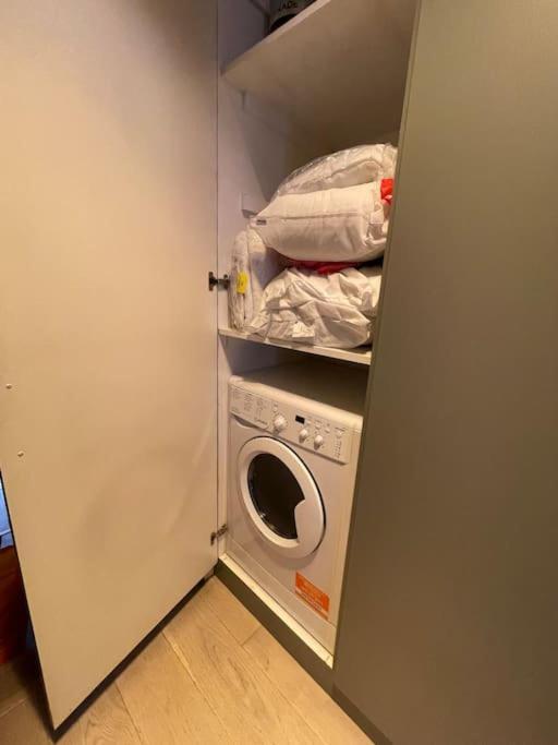Pillow Menu! 1 Bed Garden Flat Finsbury Park Londres Exterior foto
